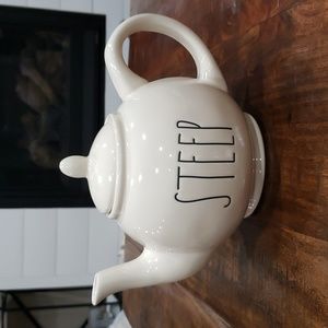 Rae Dunn teapot